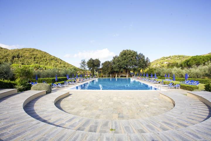 Ferienwohnung für 4 Personen, mit Terrasse und Garten sowie Pool in Portoferraio - 2