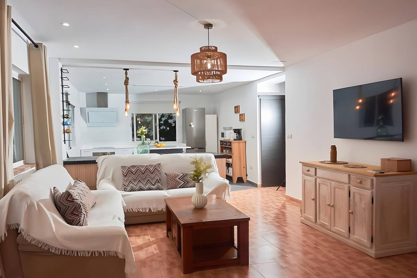 Villa 'Finca Raziel' con piscina, vistas a la montaña y Wi-Fi in Cártama, Cordillera Penibética