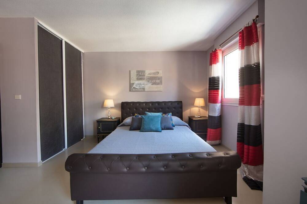 Appartement entier, Vue panoramique, 2 chambres, Monaco, Riviera, Parking in Beausoleil, Côte méditerranéenne (France)