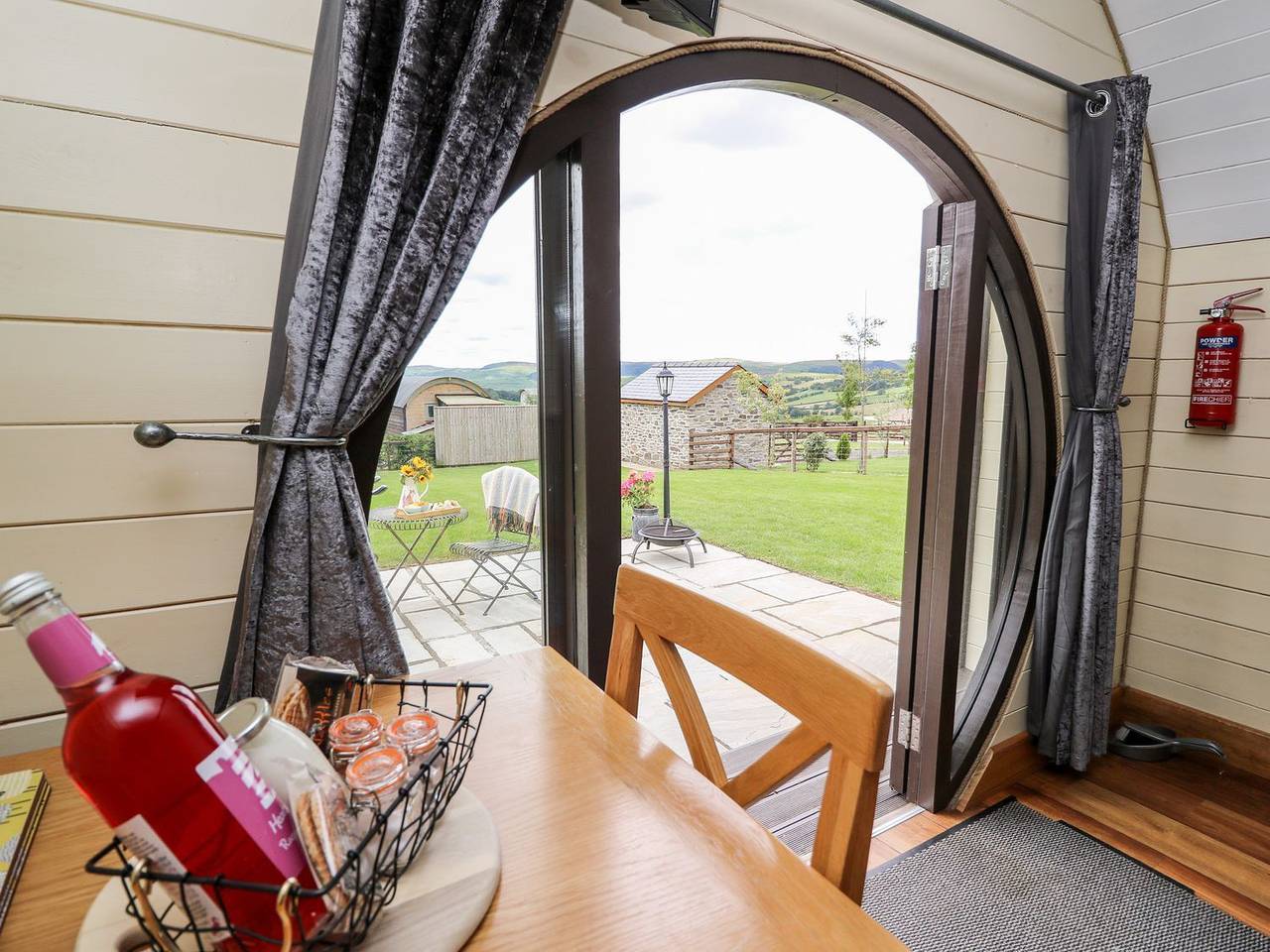 Glamping für 2 Personen mit Garten in Powys