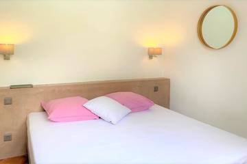 Villa pour 6 Personnes dans Cala Rossa, Lecci, Photo 4