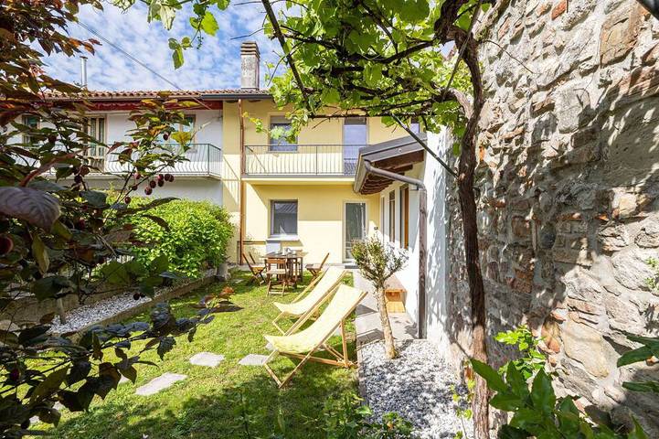 Casa vacanza per 5 persone, con giardino - 1