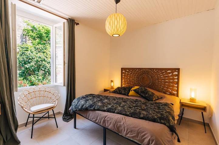 Location de vacances pour 16 personnes, avec jardin et piscine à Les Salles-du-Gardon - 4