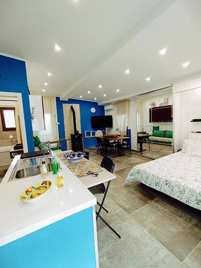 Location de vacances pour 4 personnes, avec piscine ainsi que jardin et vue à Scala