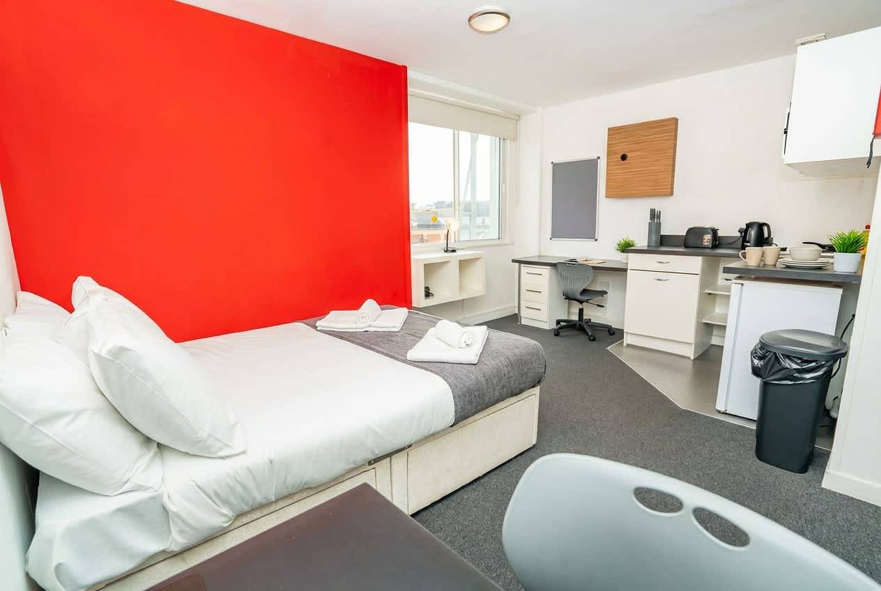 Estudio entero, Modern Central Coventry Studio – Gym Access in Coventry, Birmingham y alrededores