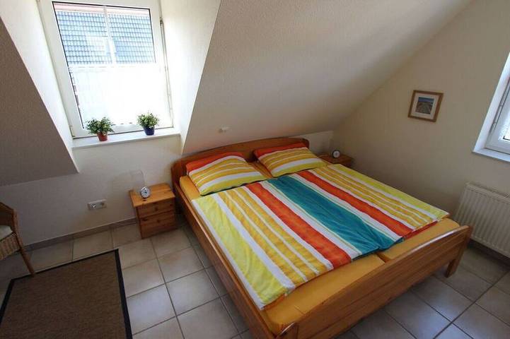 Ferienhaus für 4 Personen, mit Terrasse in Carolinensiel - 2