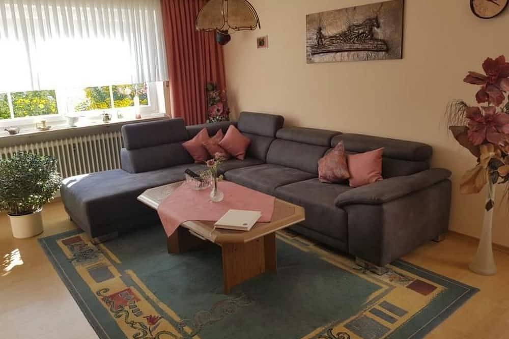 Ganze Wohnung, Appartement mit Terrasse, Garten und Grill in Böbrach, Ostbayern