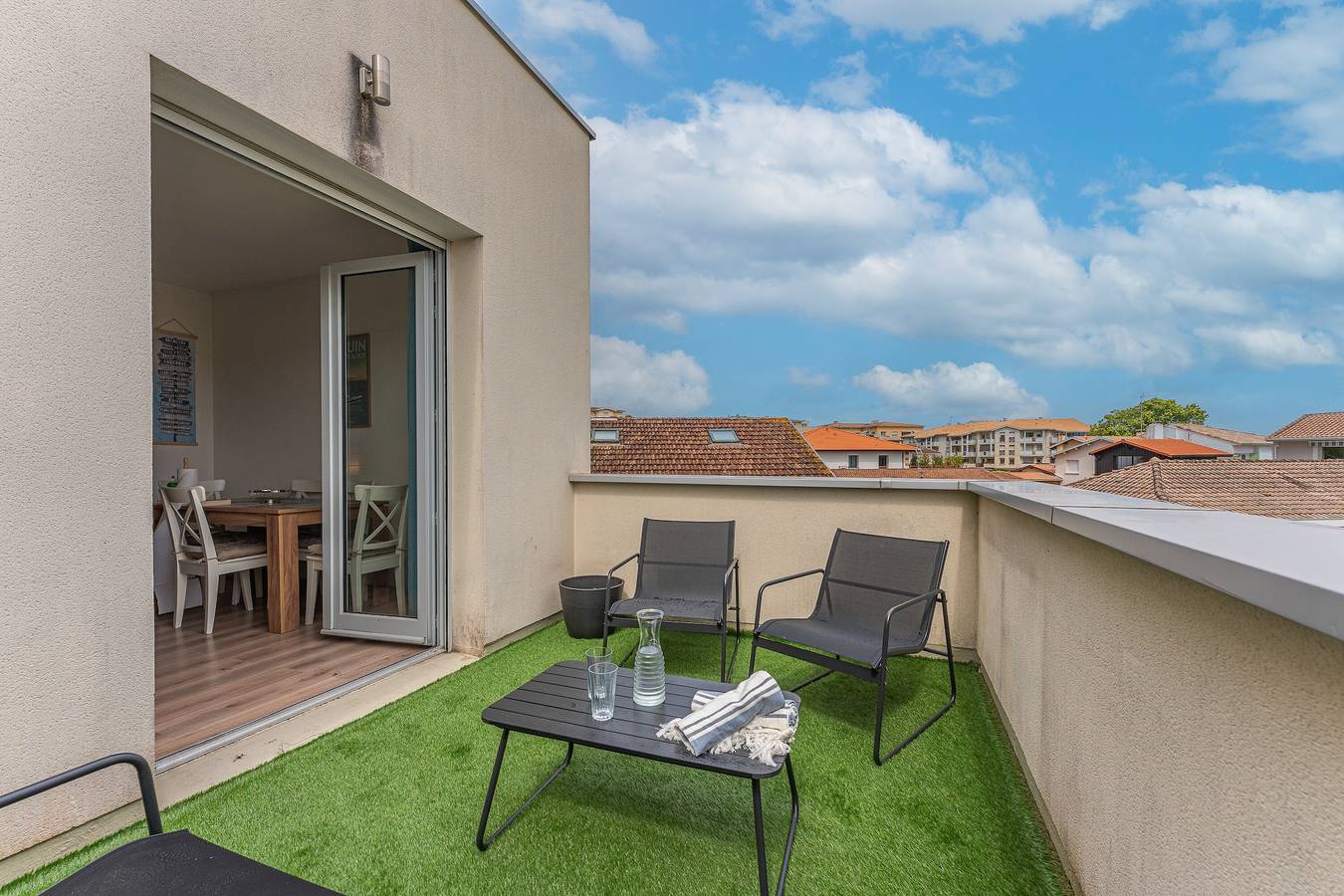 Appartement entier, Appartement 'La Teste Coeur De Ville' avec climatisation, terrasse privée, balcon et Wi-Fi in La Teste-de-Buch, Région d'Arcachon