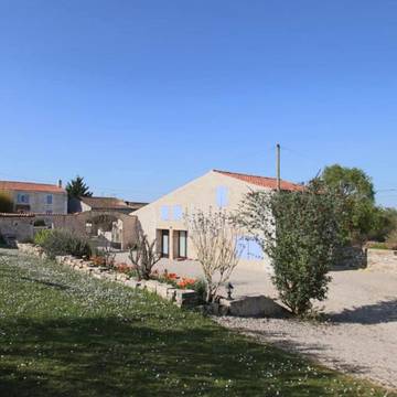 Maison De Vacances pour 18 Personnes dans Romegoux, Région de Saintes, Photo 4