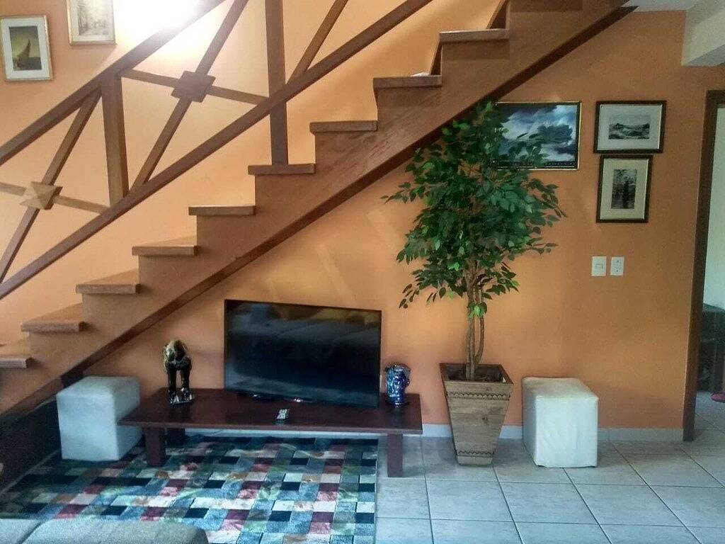 Maresias - Direkt am Strand - Cond. Geschlossener - beheizter Pool !!! in São Sebastião, Região Metropolitana do Vale do Paraíba e Litoral Norte