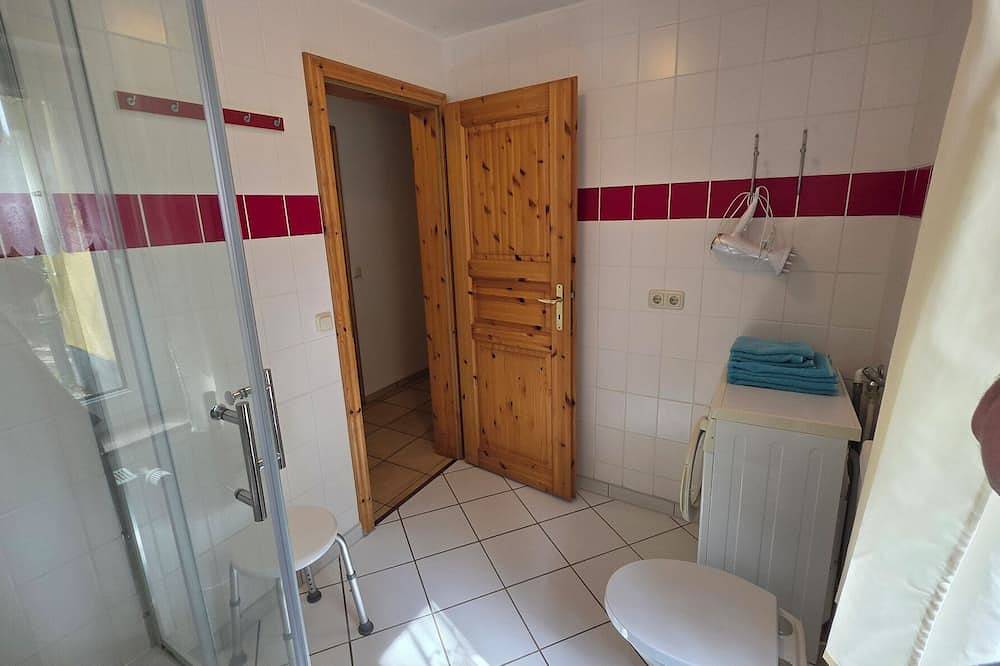 Ganze Wohnung, Haus am See Zislow Whg 2 in Zislow, Plauer See