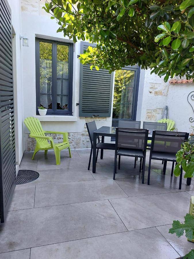 Location de vacances pour 4 personnes, avec terrasse à Barzan