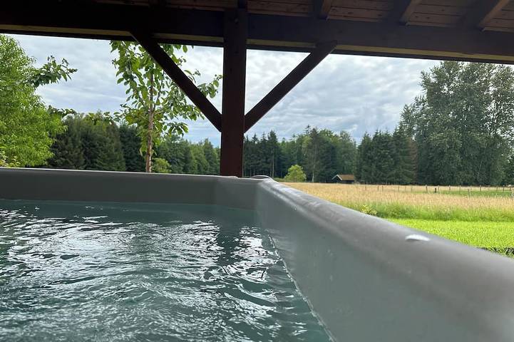 Maison pour 4 personnes, avec jardin et jacuzzi à Jeanménil