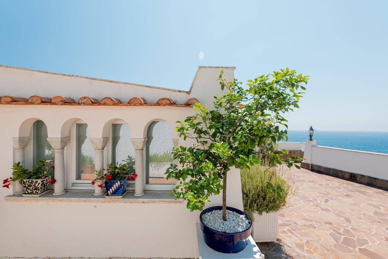 Double Room with Sea View in Spiaggia della Campana, Cetara