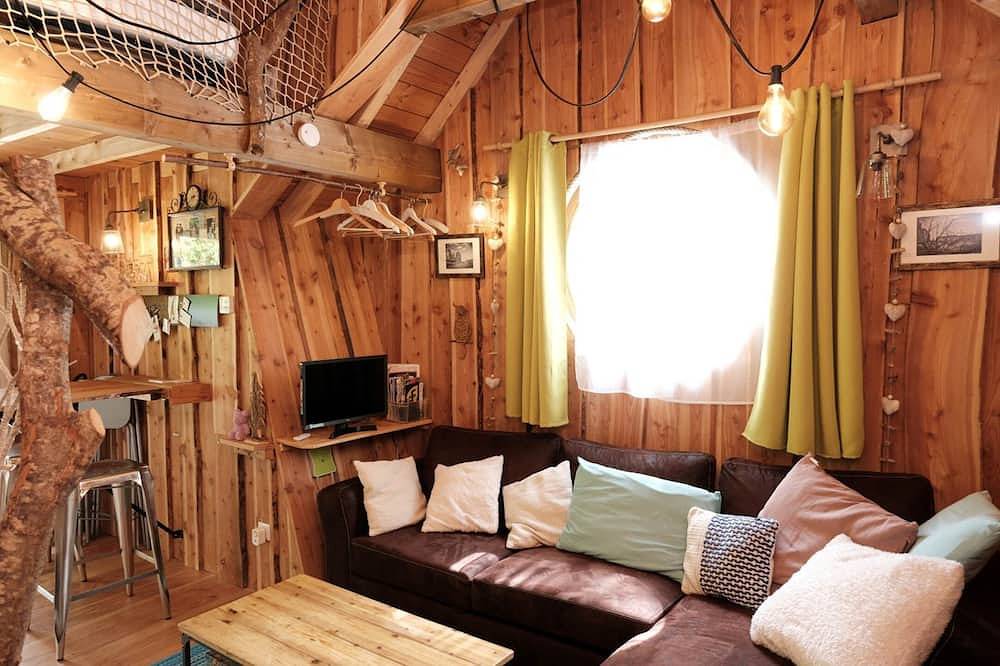 Entire apartment, Chalet des amoureux-nature lodging in the Vosges in Épinal, Épinal region
