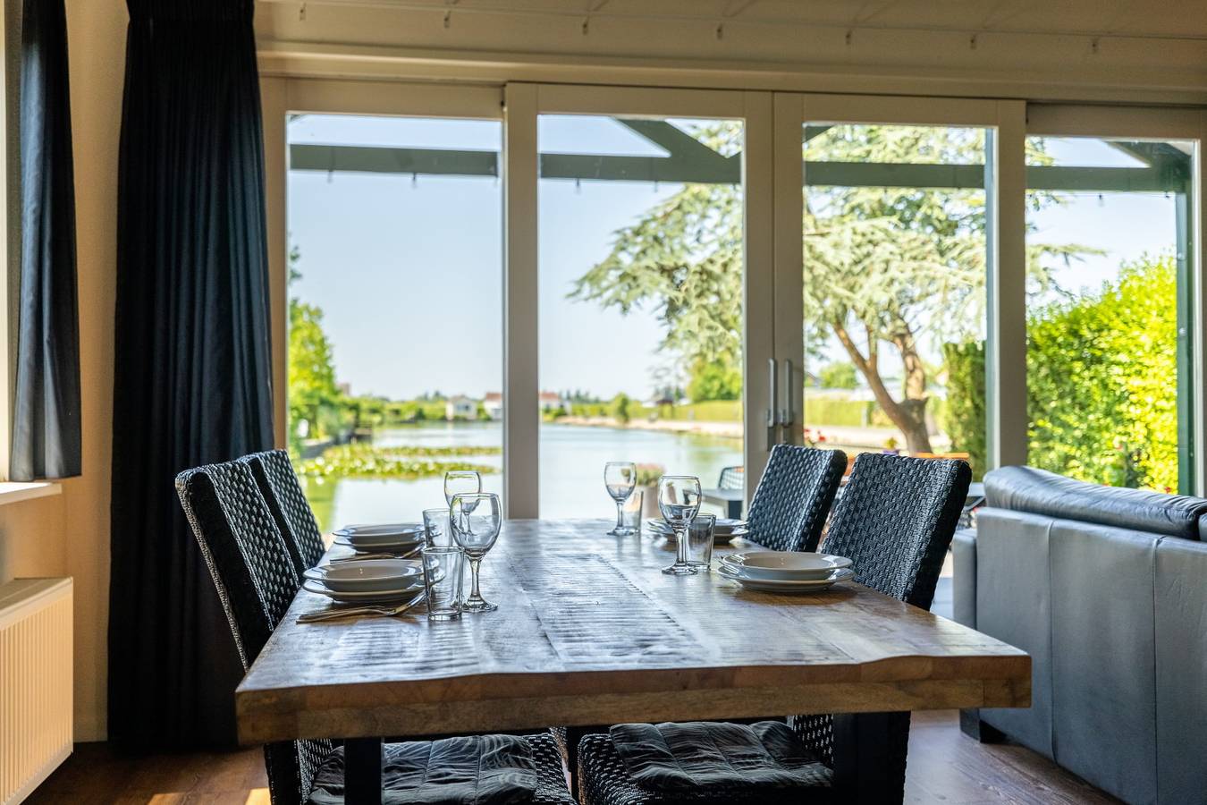 Schönes 4-Personen-Ferienhaus am Angelgewässer in der Nähe von Medemblik am Ijsselmeer. in Ijsselmeer