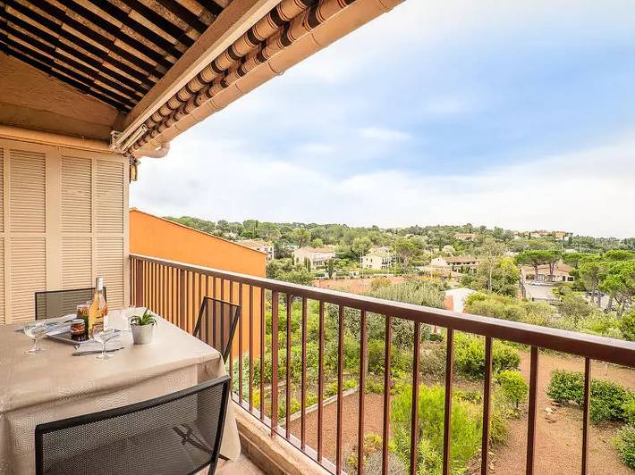 Gîte pour 4 personnes, avec terrasse et piscine dans Agay - 4