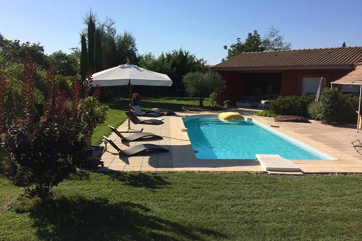 Gîte pour 6 personnes, avec jardin et terrasse à Bessières (Haute-Garonne)
