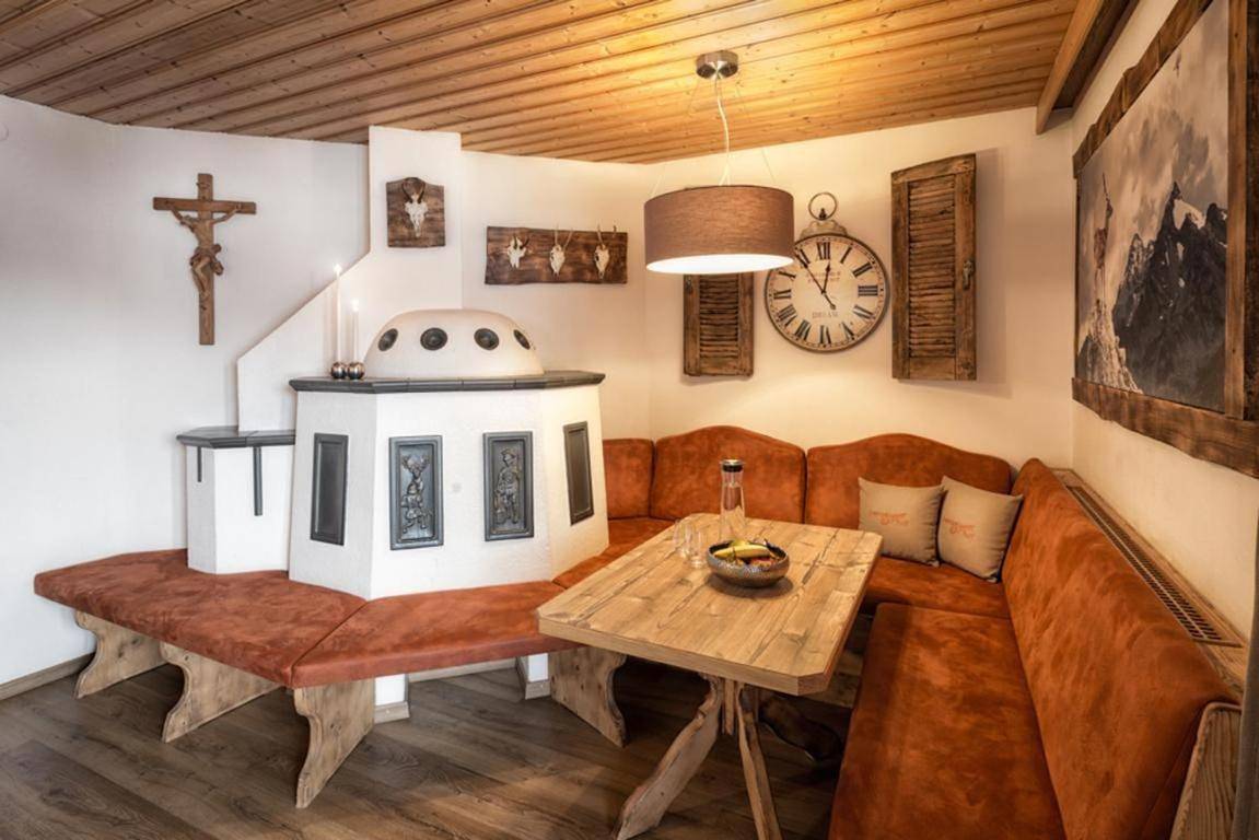 Two-Bedroom Apartment with Shower in Jerzens, Bezirk Imst