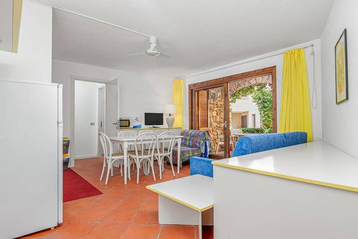 Location de vacances pour 3 personnes, avec jardin ainsi que vue et piscine à Porto Rotondo - 2