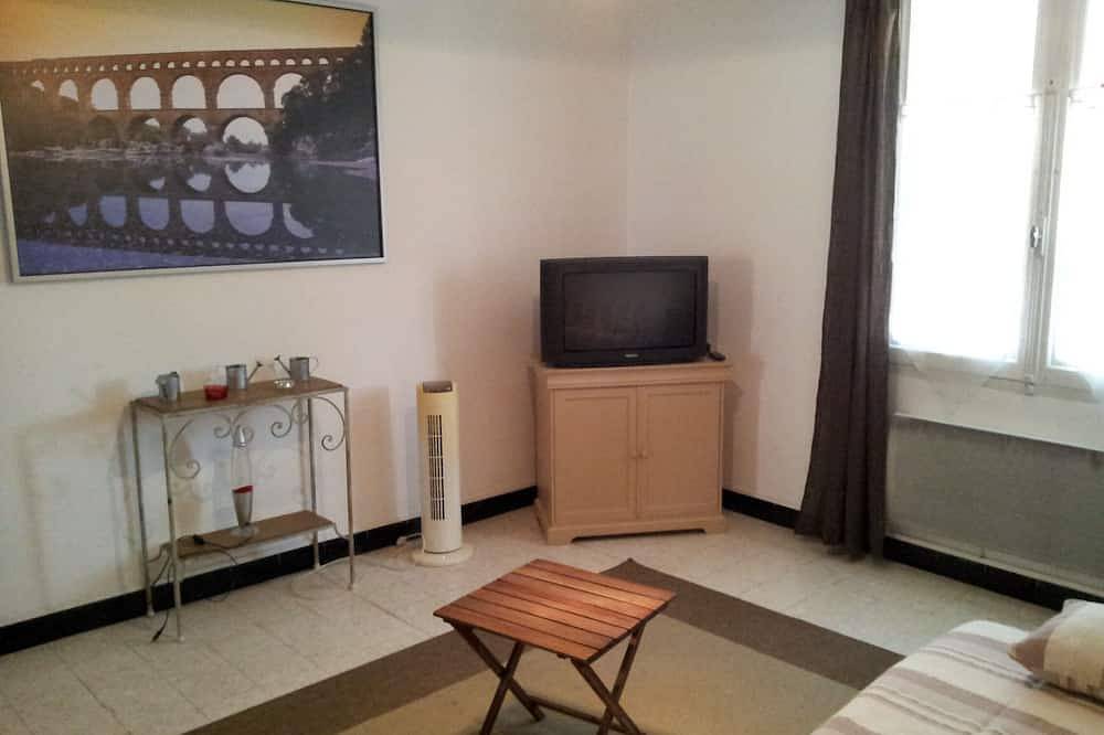 Appartement entier, Charmant appartement provençal, climatisé, à l'Isle sur la Sorgue 1 à 4 pers in L'Isle-sur-la-Sorgue, Vaucluse