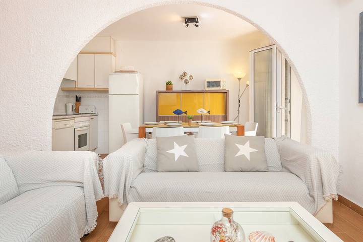 Location de vacances pour 6 personnes, avec Terrasse à Tamariu