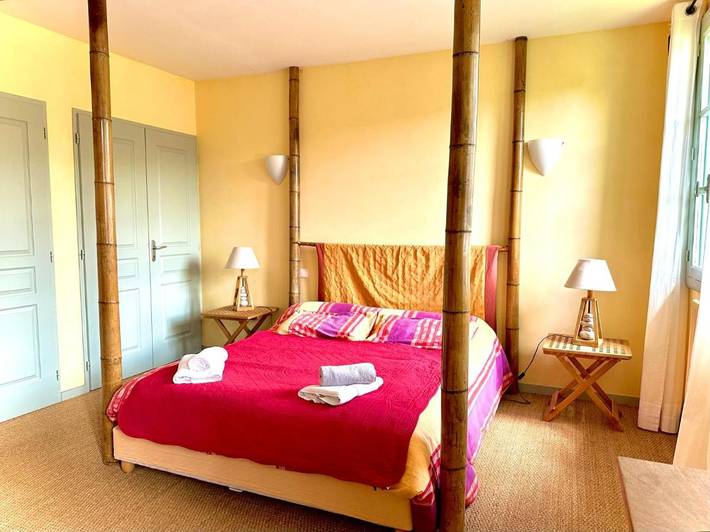 Location de vacances pour 8 personnes, avec vue ainsi que piscine et jardin à Estadens - 4