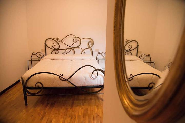 Gîte pour 6 personnes, avec terrasse à Imola - 3