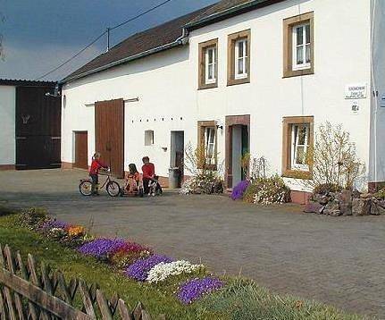 7-Bett-Ferienhaus Bermeshof in Preischeid, Eifelkreis Bitburg-Prüm