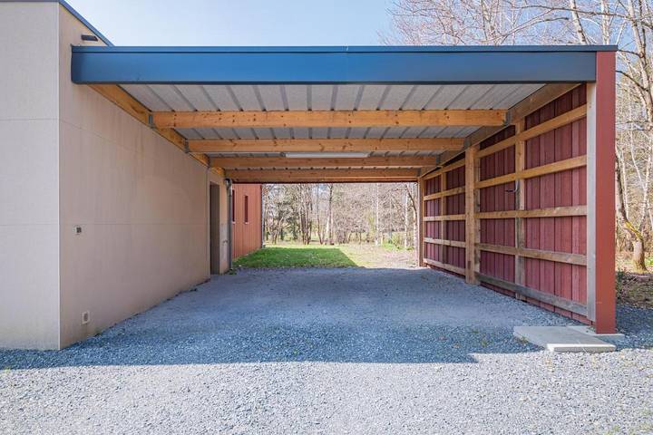Location de vacances pour 2 personnes, avec vue ainsi que terrasse et jardin à Guécélard - 4