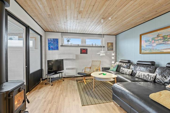 Strandnahes Ferienhaus mit Wintergarten - Hunde erlaubt in Fjand, Nissum Fjord