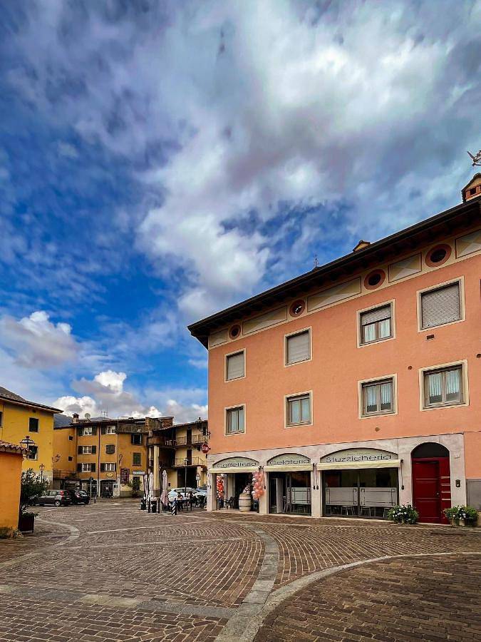 Location de vacances pour 5 personnes, avec vue et balcon à Monasterolo del Castello - 2