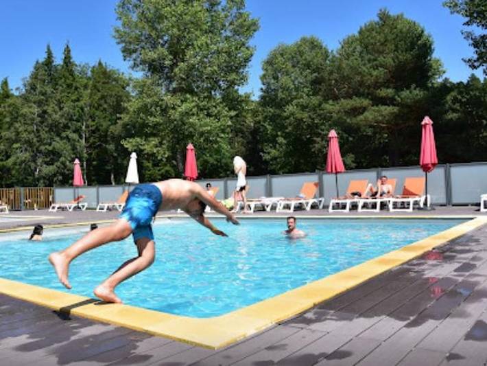Domaine du Lac de Chambon - Chalet 4 personen in Murol, Regionaler Naturpark Volcans d'Auvergne