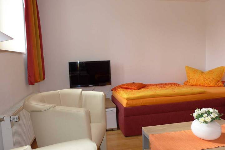 Ferienwohnung für 6 Personen, mit Garten in Neubrandenburg - 2