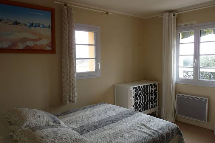 Location de vacances pour 6 personnes, avec jardin et terrasse à Brem-sur-Mer - 3