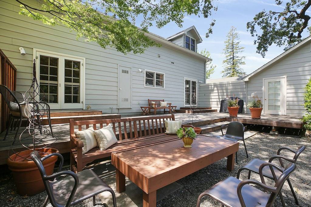 Charmantes Bauernhaus Downtown St. Helena! in Napa Valley