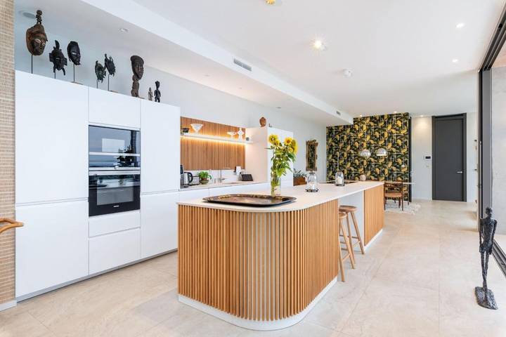 Location de vacances pour 8 personnes, avec piscine ainsi que terrasse et jardin à Saint-Didier-au-Mont-d'Or - 4