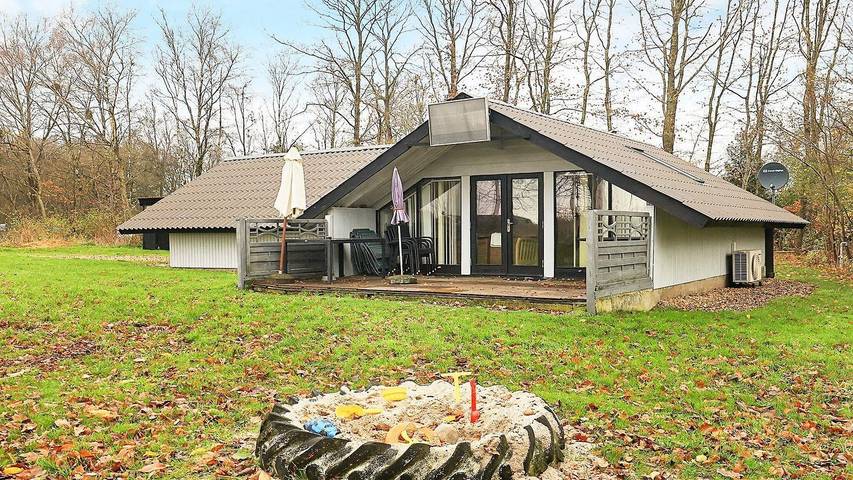 Ferienhaus für 7 Personen, mit Terrasse in Astrup Vig