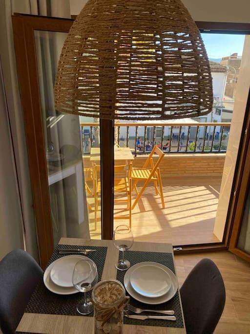 Casa rural para 4 personas, con vistas y terraza, Se admiten mascotas en Losa del Obispo - 2