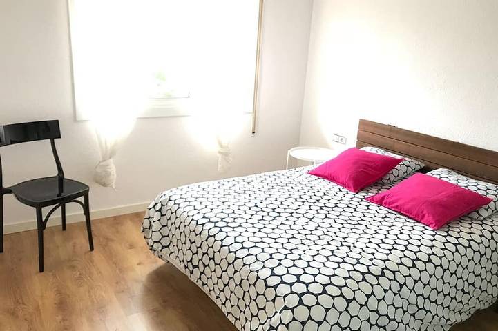 Gîte pour 5 personnes, avec balcon à Alella - 2