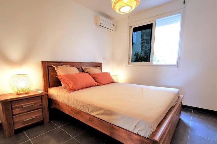 Gîte pour 6 personnes, avec vue et jardin dans Plage de Saint-Leu - 4