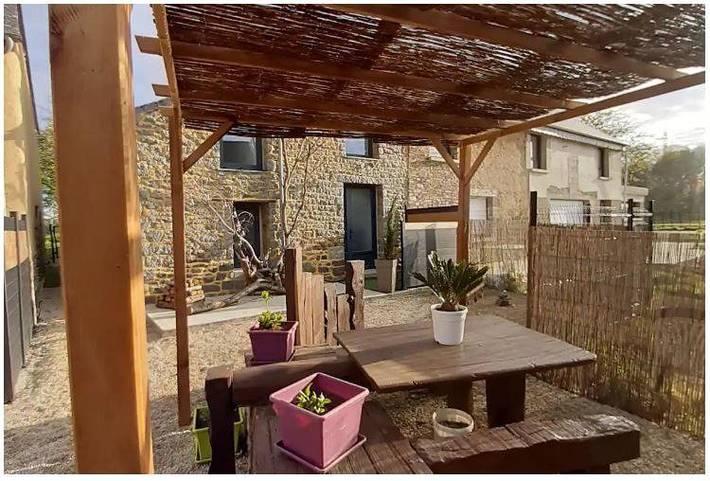 Location de vacances pour 5 personnes, avec Terrasse à Pleugueneuc - 2