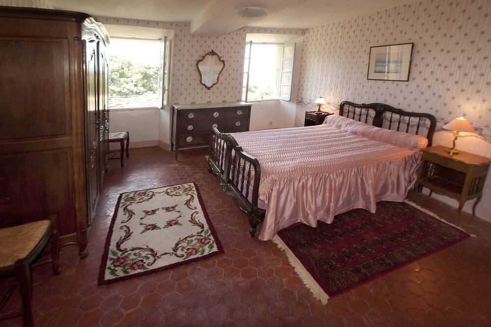 Appartement entier, A 1.5 km de la mer appartement dans maison de caractère in Ogliastro, Cap Corse