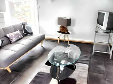 Gîte pour 2 personnes, avec terrasse à Baillif