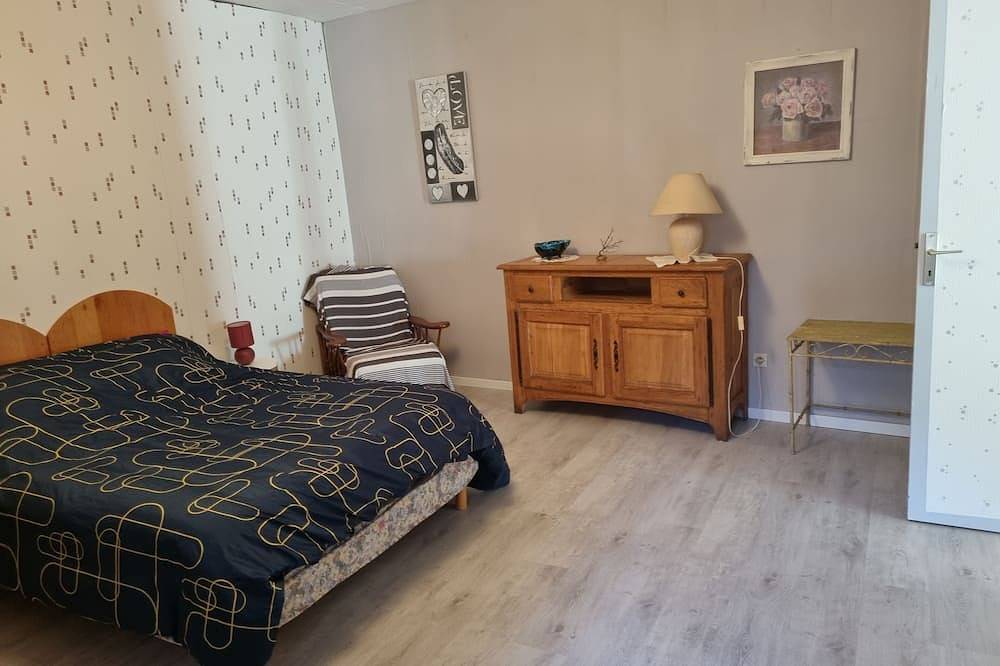 Entire apartment, Appartement Centre-ville Proche Tout Commerce in Salbris, Sologne