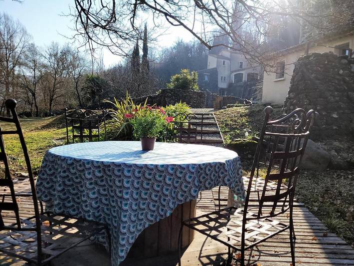 Gîte pour 6 personnes, avec jardin et vue ainsi que sauna et piscine à Rochessauve - 3