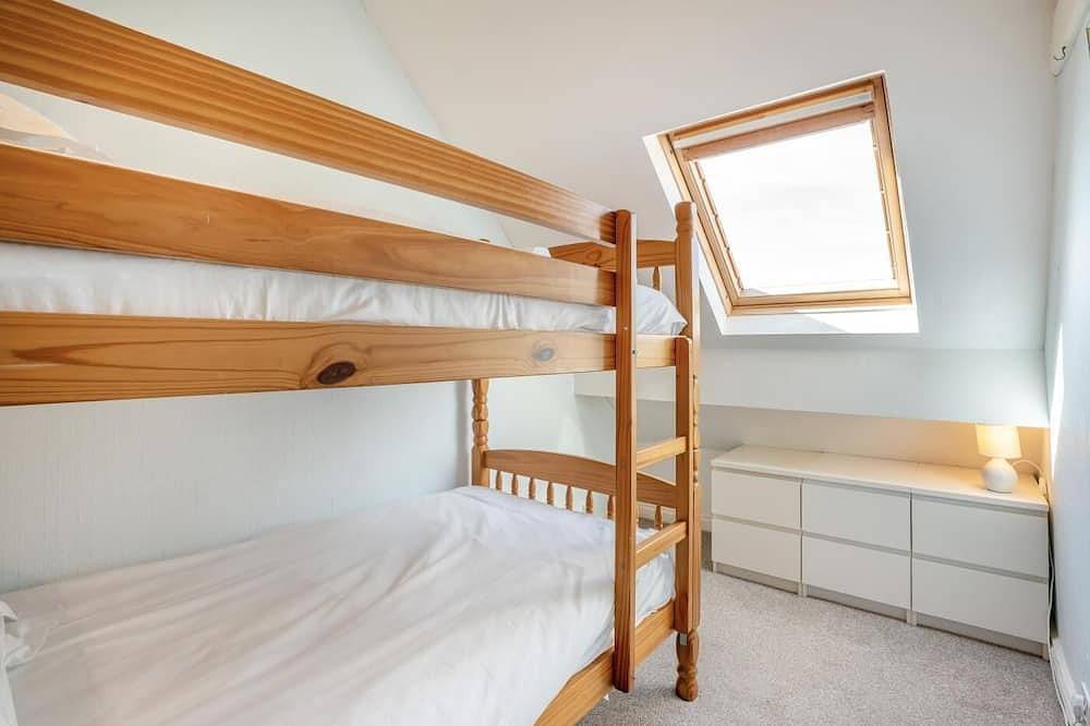 3 Bed in Whitby (oc-r565) in Robin Hood's Bay, North York Moors National Park