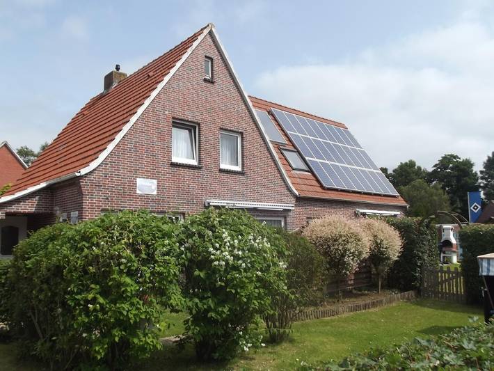 Ferienhaus für 8 Personen, mit Terrasse und Garten in Nesse