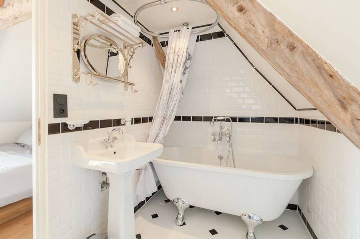 Luxuriöses Cottage, nordischer Whirlpool und Sauna im Freien, Tagesstrände 15 km in Saint-Benoît-de-l'Aure, Bayeux und Umgebung