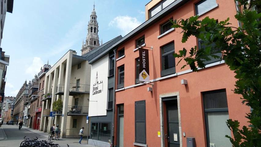 Hostel für 3 Personen, mit Terrasse und Garten